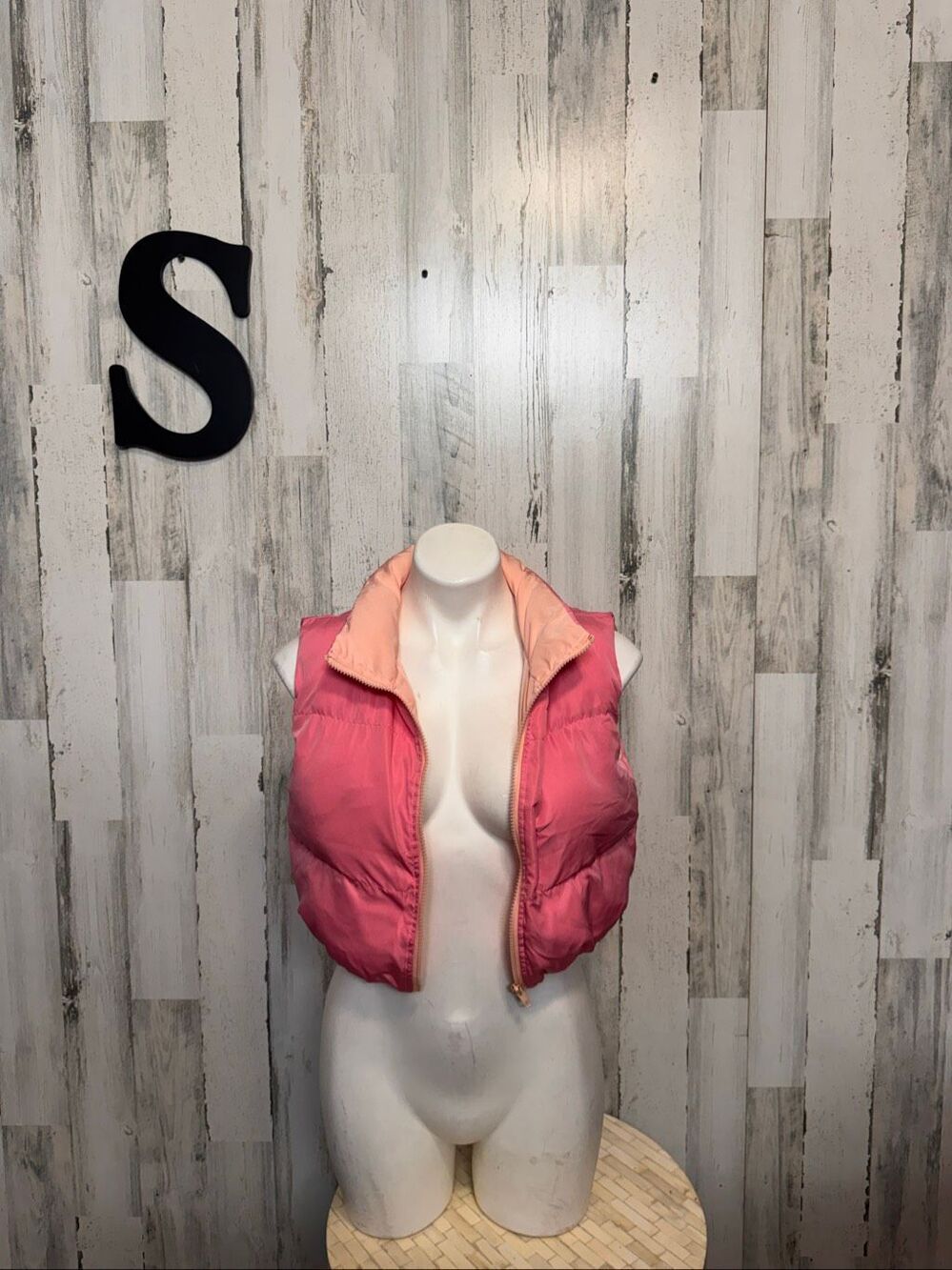 SHEIN Ultra Cropped Puffer Vest Womens S Bubblegum Pink Peach Contrast